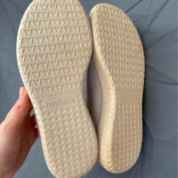 Brand new shoes - Picture 3 of 3